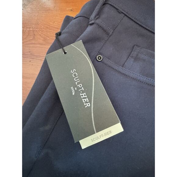 NYDJ Sculpt Her Marilyn Straight Leg Ponte 5 Pocket Pants Women's Plus 22W NWT - Picture 10 of 16